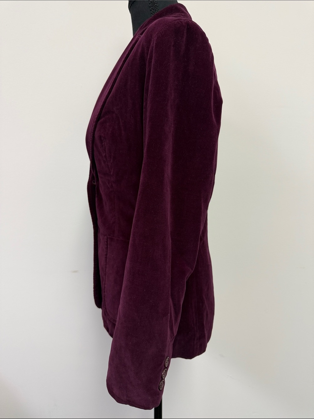 Merci Jr. Vintage Women's Velvet Blazer - Picture 2 of 15
